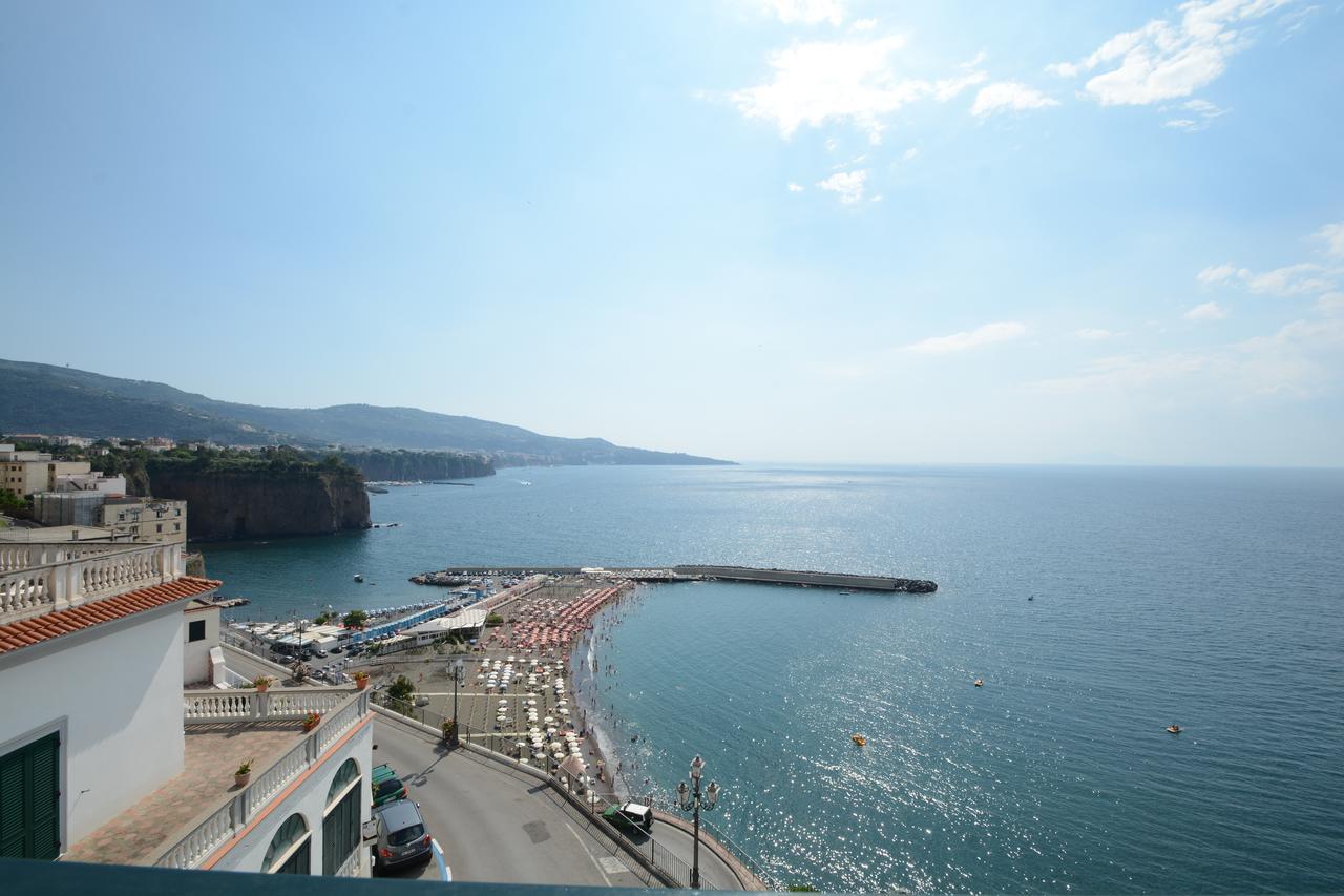 Panorama Palace Hotel メタ エクステリア 写真