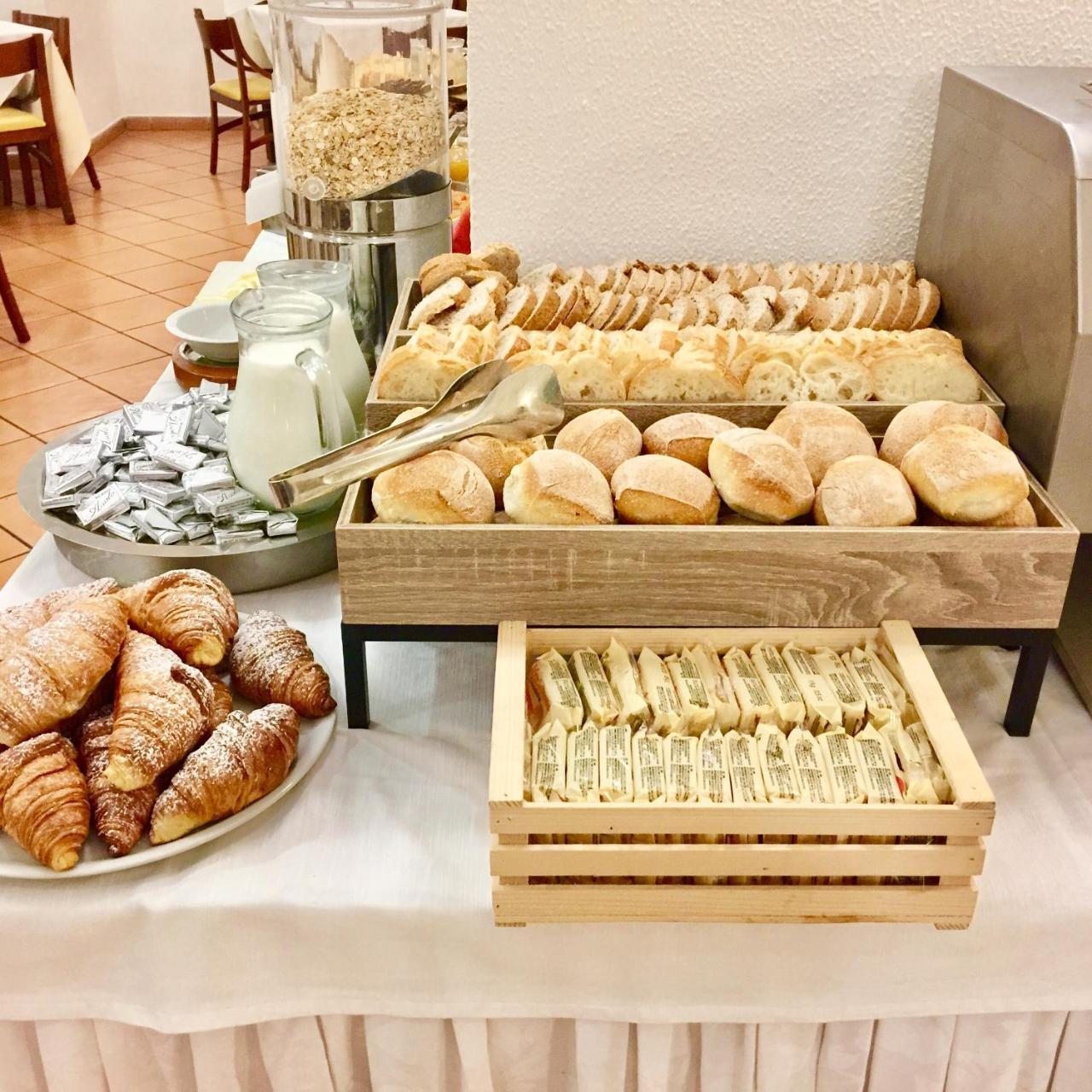 Panorama Palace Hotel メタ エクステリア 写真